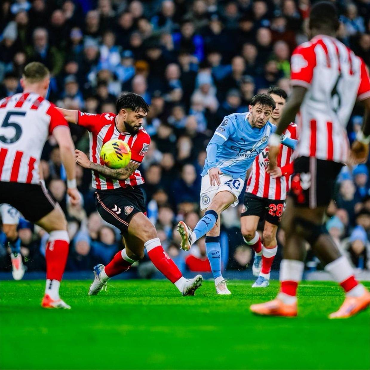 豪门悲喜夜：维拉2-1绝杀阿森纳 曼城3-0落后枪手2分 切尔西3轮不胜